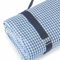 Blau-weiße Gingham-Picknickdecke